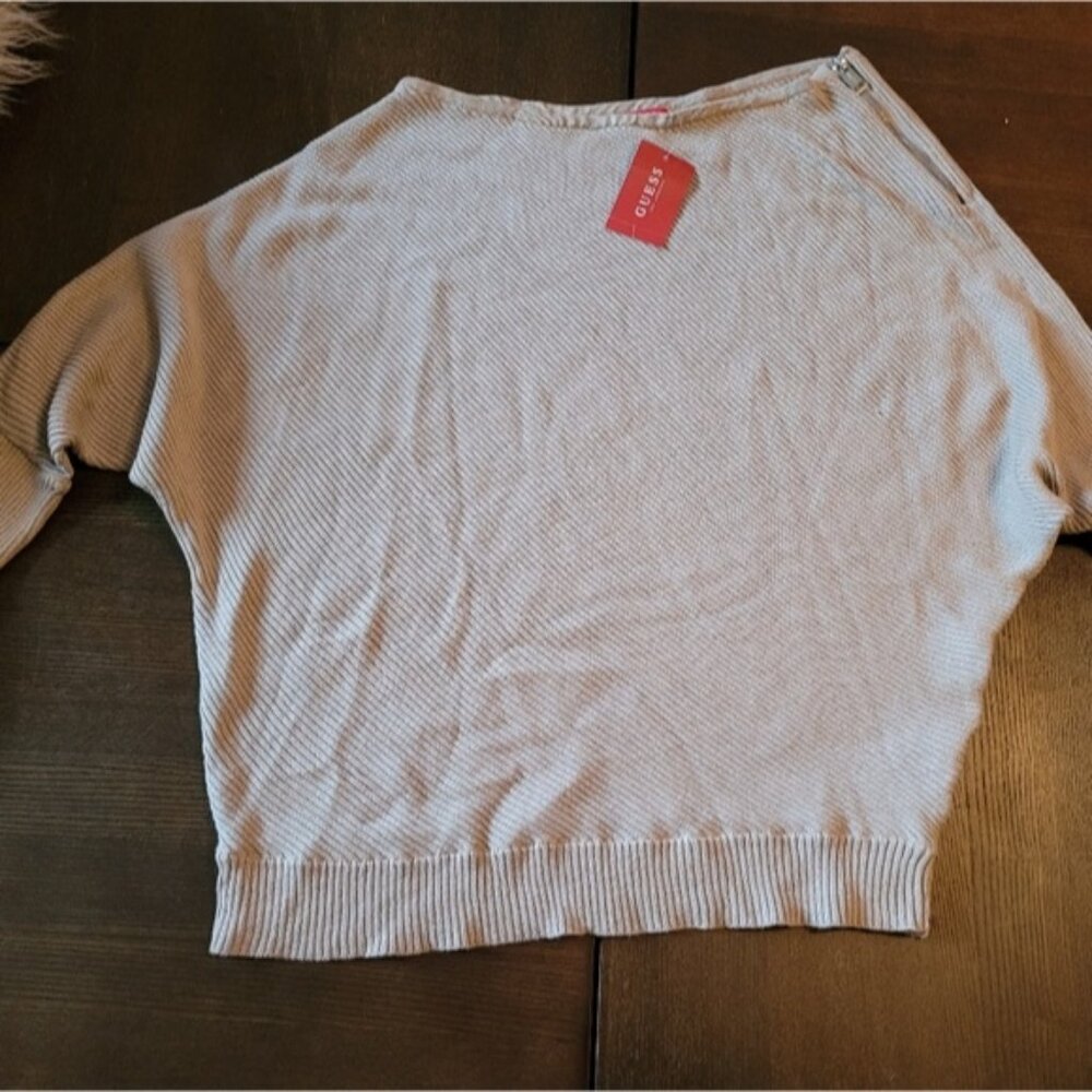 NWT- Guess sweater